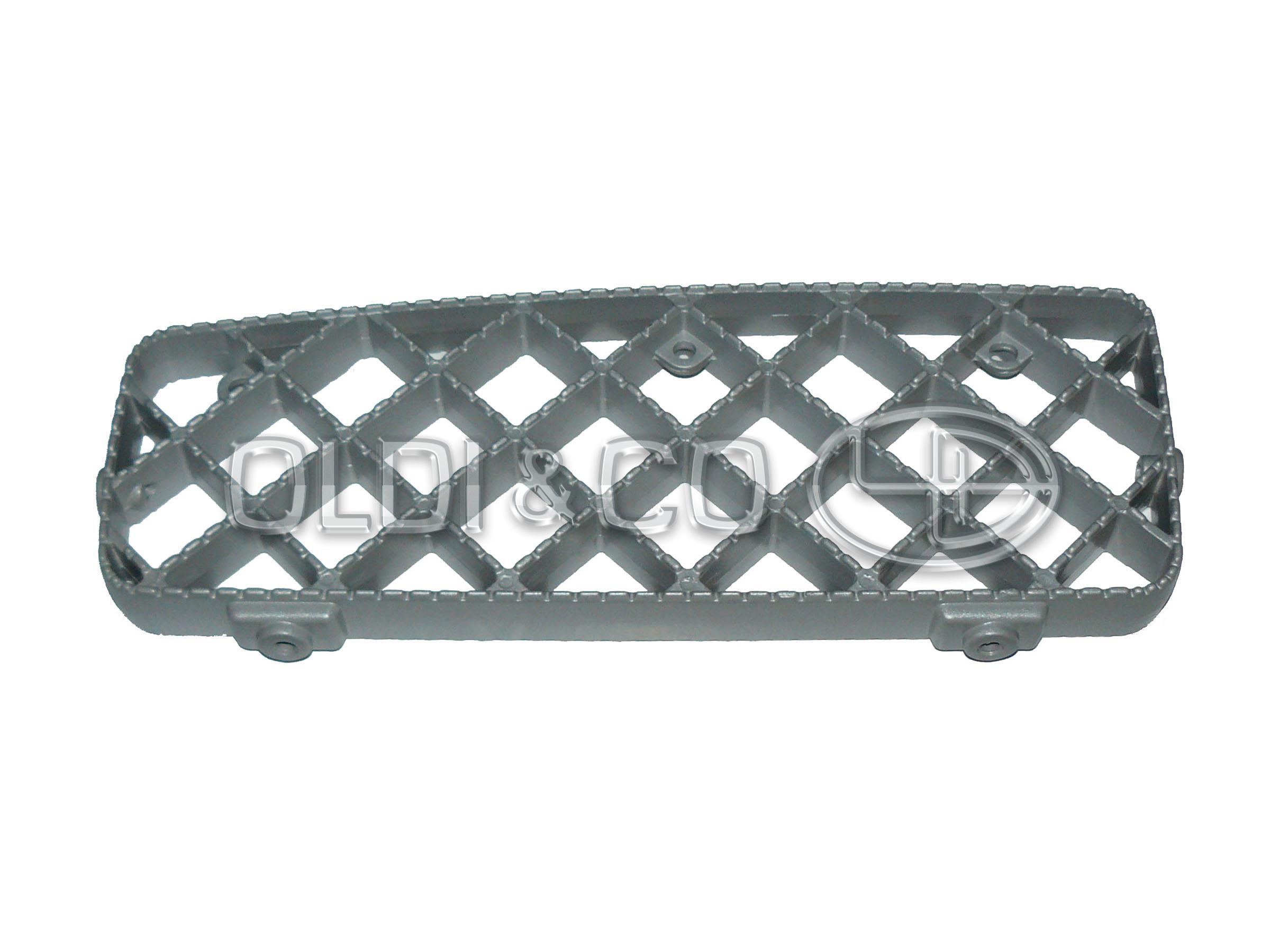 07.042.02726 Cabin parts → Footstep grille